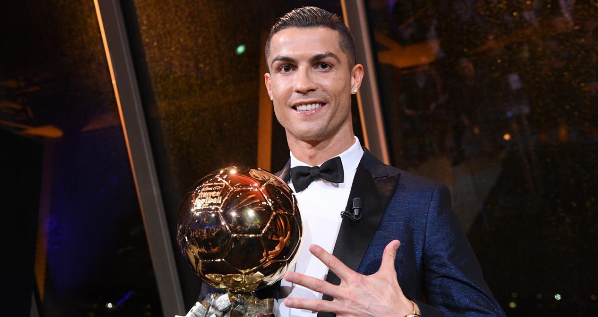 Cristiano Ronaldo Kembali Difavoritkan Memenangkan Ballon d'Or