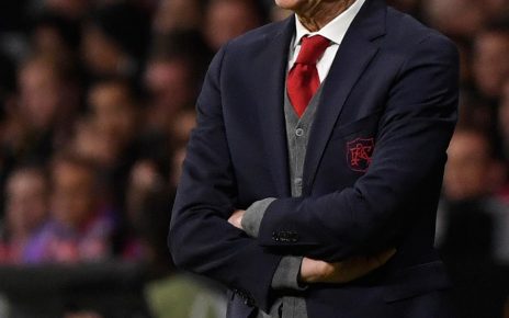 Arsenal Diminta Posisikan Wenger Seperti Ferguson di MU