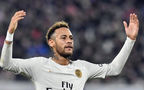 Neymar Ngebet Main Bareng Ronaldo di Juventus
