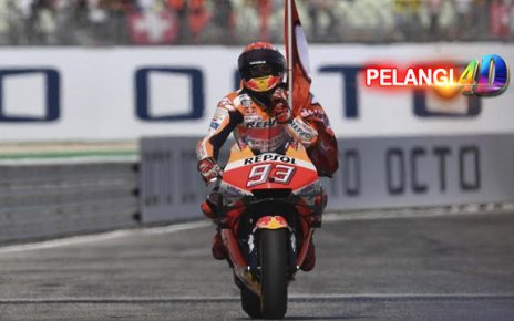 Bos Ducati Bela Marquez yang Dicemooh Fans Rossi
