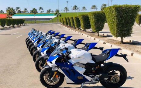 Polisi Abu Dhabi Gunakan Superbike untuk Patroli
