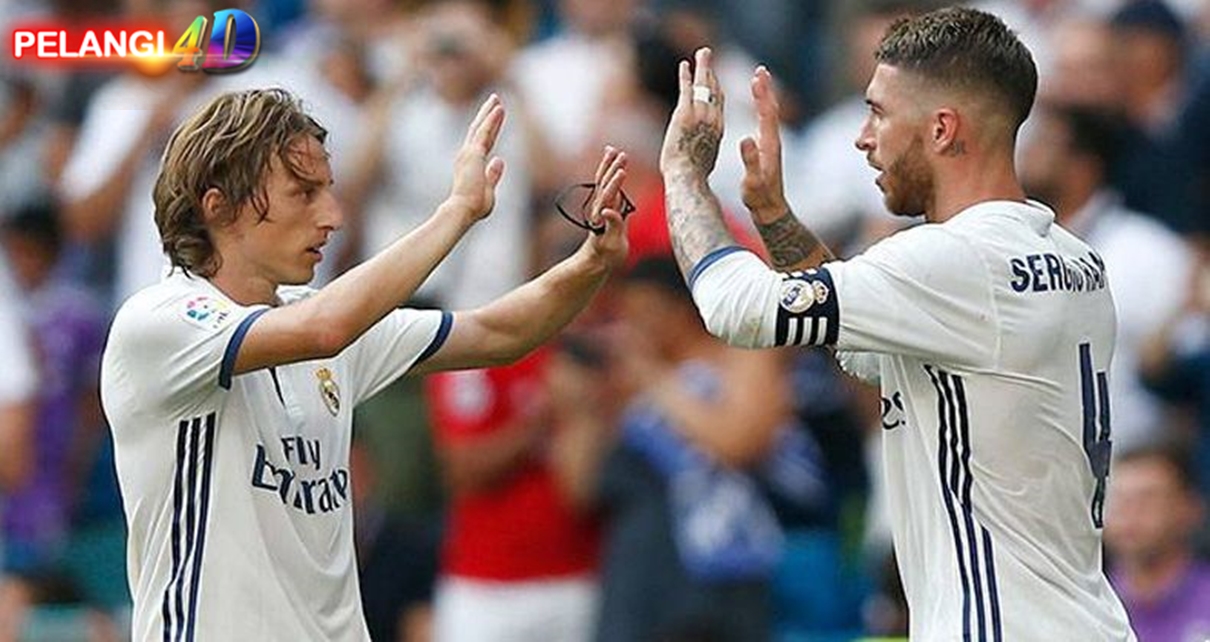 Zinedine Zidane Lebih Peduli Nasib Sergio Ramos dan Luka Modric Ketimbang David Alaba