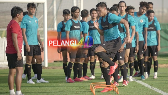 STY Sentil para Pemain Timnas Senior Indonesia