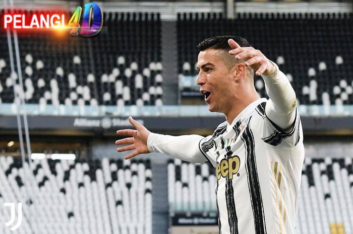 Christiano Ronaldo Bahagia Bawa Juventus Juara Coppa Italia