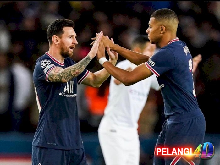 Mbappe Selamatkan Muka Messi Usai Penalti yang Gagal