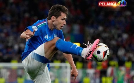 Liverpool Coba Dekati Federico Chiesa